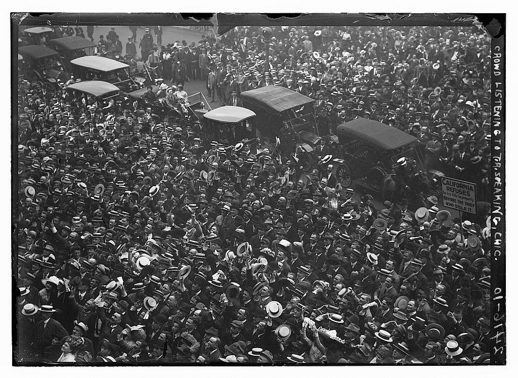 A crowd listening to Roosevelt speak in Chicago, 1912. Courtesy of the Library of Congress.