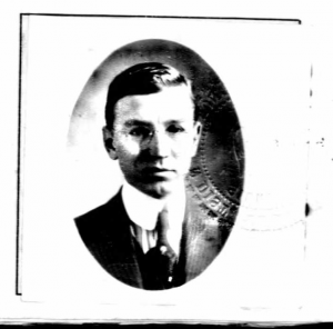 William Scholl, passport photograph, 1915, accessed AncestryLibrary